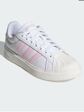 NWT Women’s Adidas Streettalk Sneakers Size 7.5